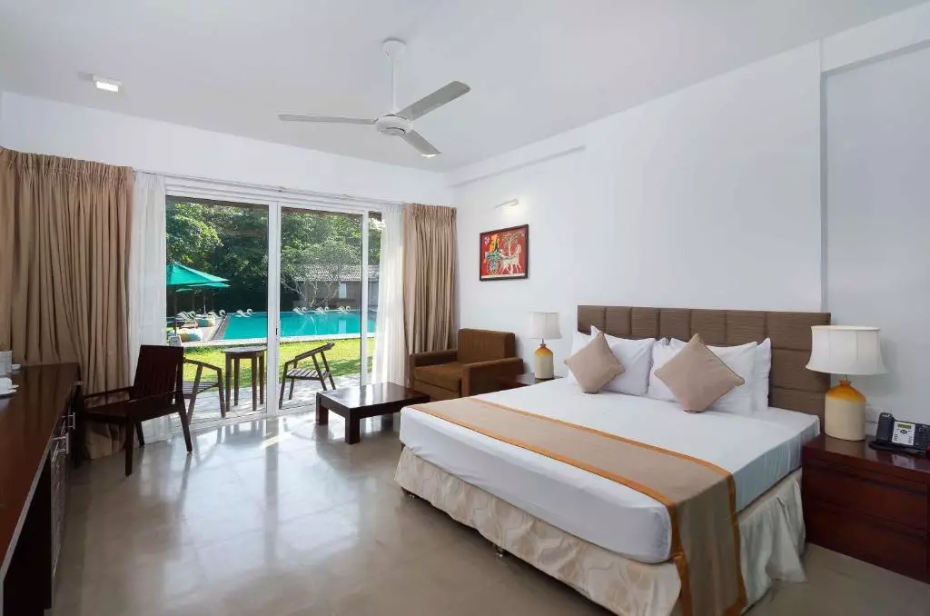 South Lake Resort Koggala